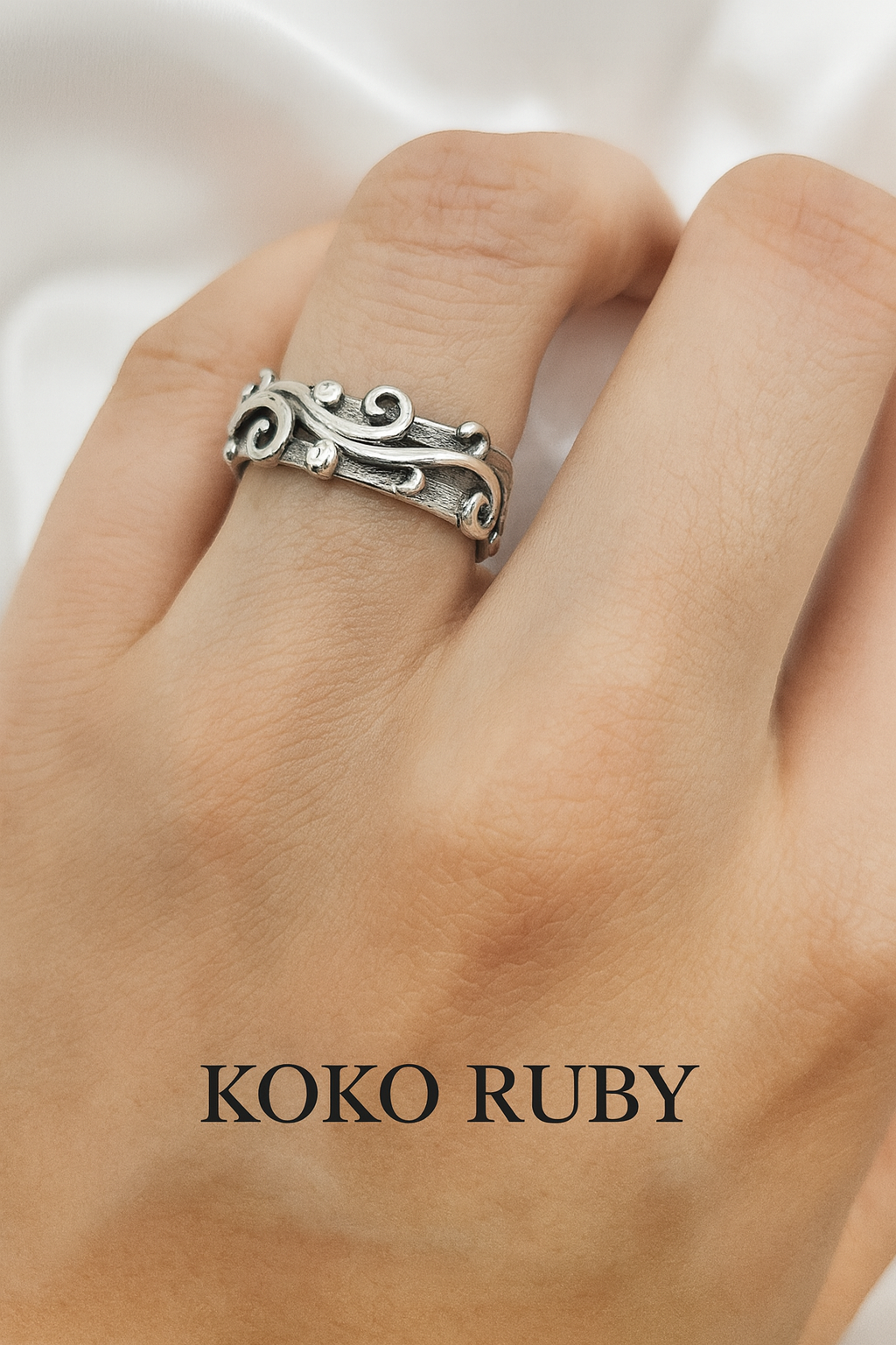 Silver Line – Vines Ring